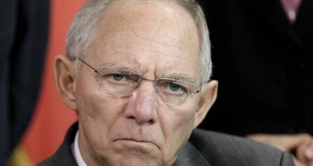 Παρελθόν οι αγάπες Σόιμπλε – Μέρκελ – Δεν θεωρεί πια την Ανγκελα Μέρκελ «αδιαμφισβήτητη»